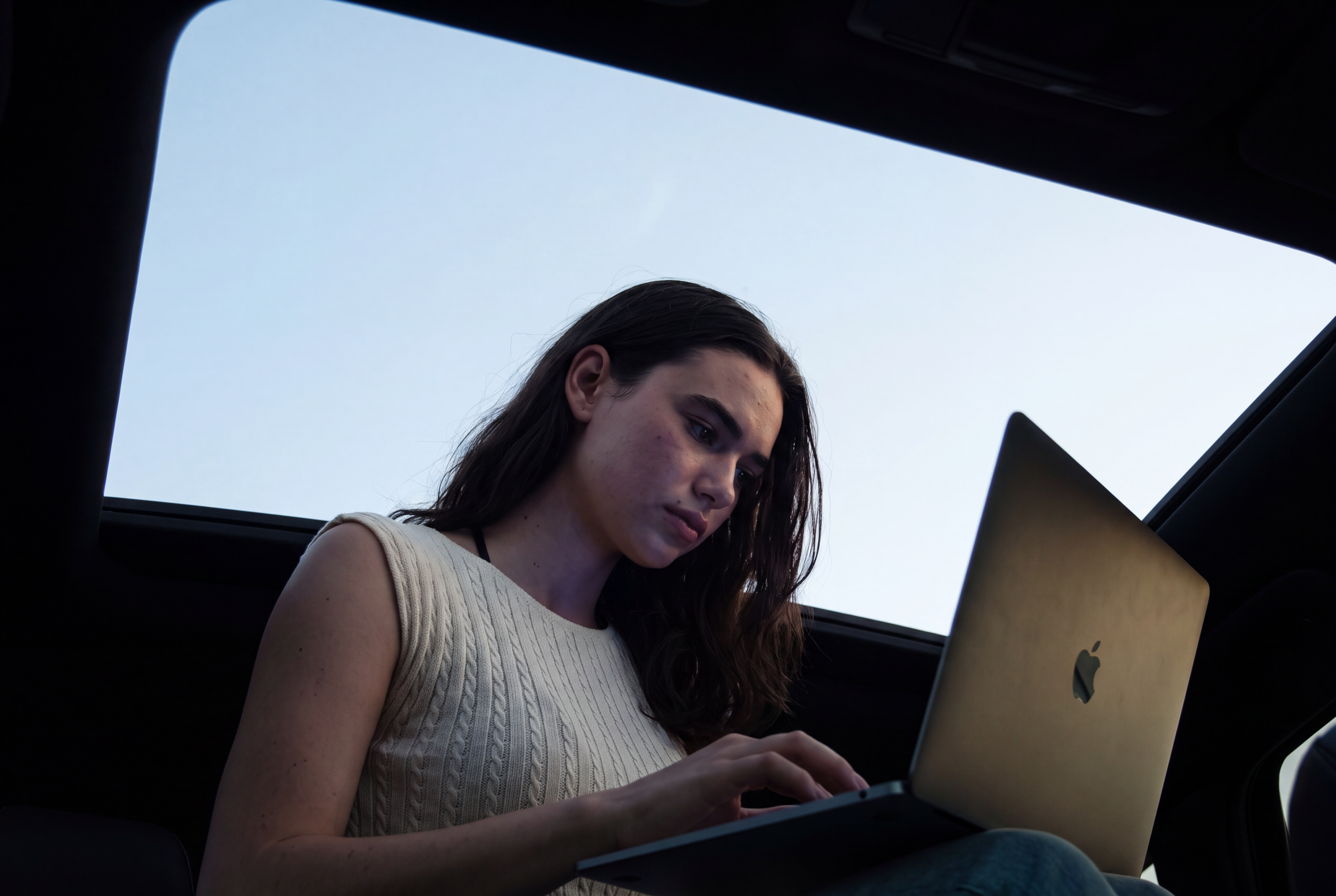 Future Agent user working with context